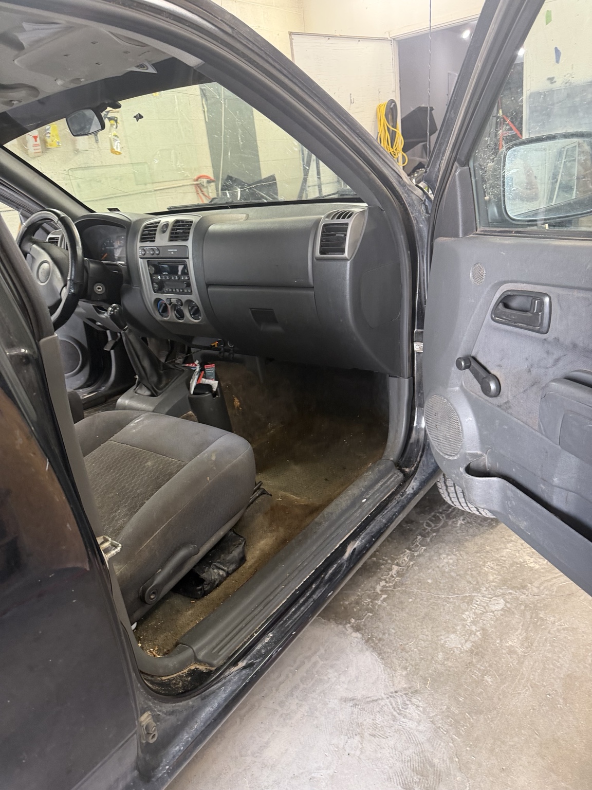 Deep interior auto detailing in Carlsbad NM